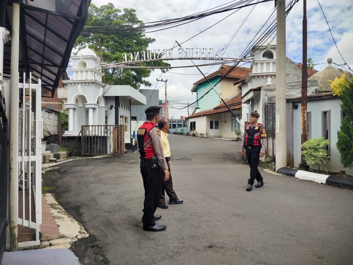 Sat Samapta Polres Ciamis Patroli Rumah Ditinggal Pemilik Saat Mudik Hari Raya Idul Fitri