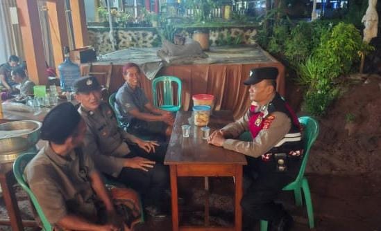 Cipkon Libur Lebaran 2025, Polsek Sukadana Polres Ciamis Patroli Biru di Kecamatan Sukadana