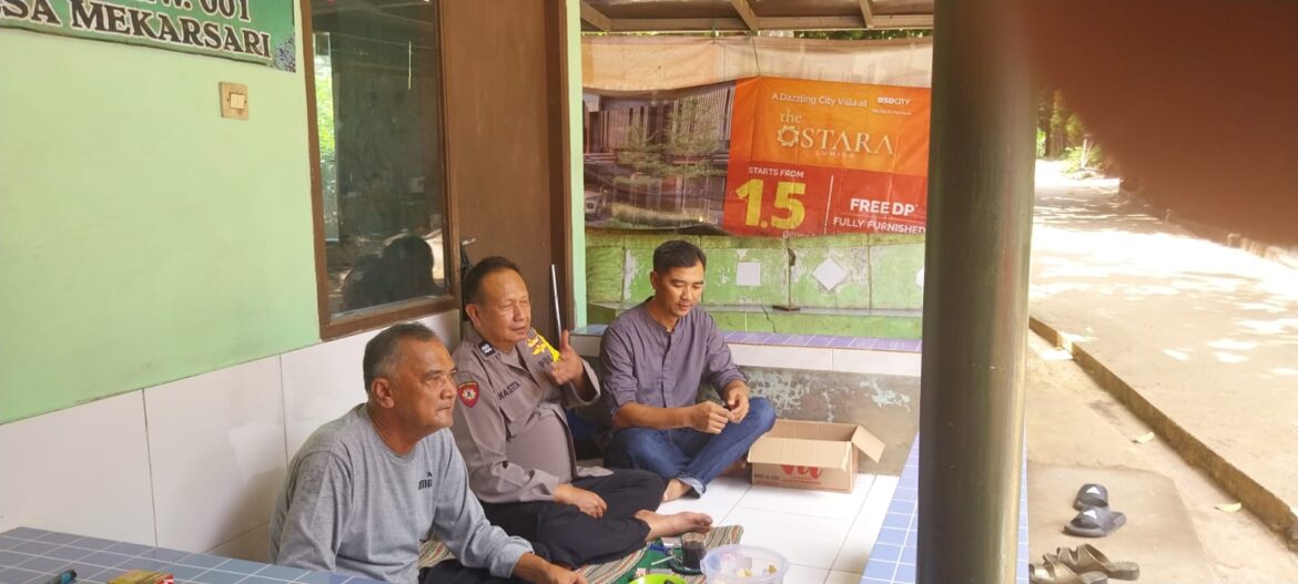 Bhabinkamtibmas Wilayah Hukum Polsek Rumpin Giat Cooling Sistem Patroli Sambang Ajak Jaga Kondusifitas Cegah Gangguan Kamtibmas