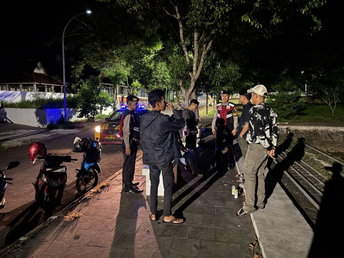 Jaga Harkamtibmas, Sat Samapta Polres Ciamis Patroli ke Jambansari di Hari Terakhir Libur Sekolah