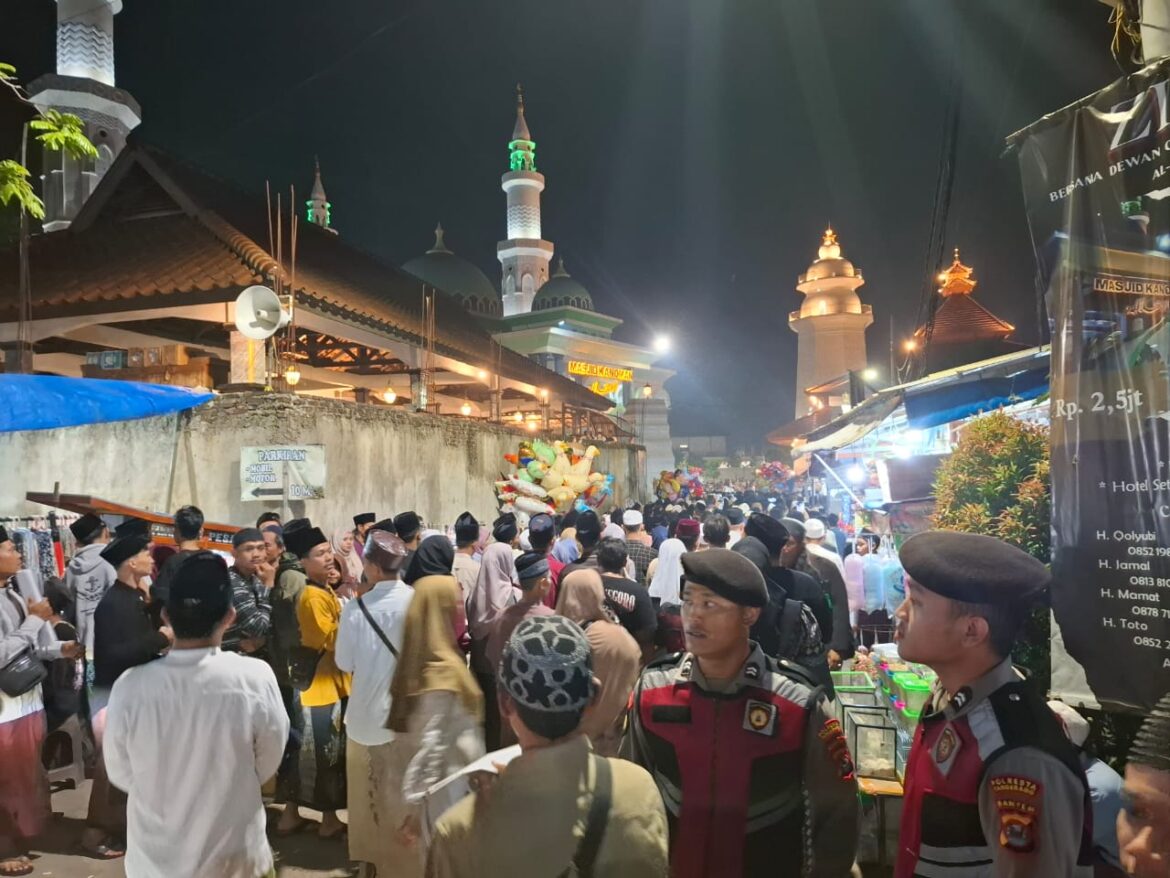 Polresta Tangerang Gelar Pengamanan Haul di Ponpes Al Istiqlalliyah
