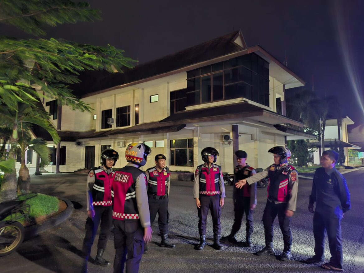 Satgas Preventif Patroli ke Kantor DPRD Ciamis, Anggota Cipkon dan Beri Imbauan Kamtibmas