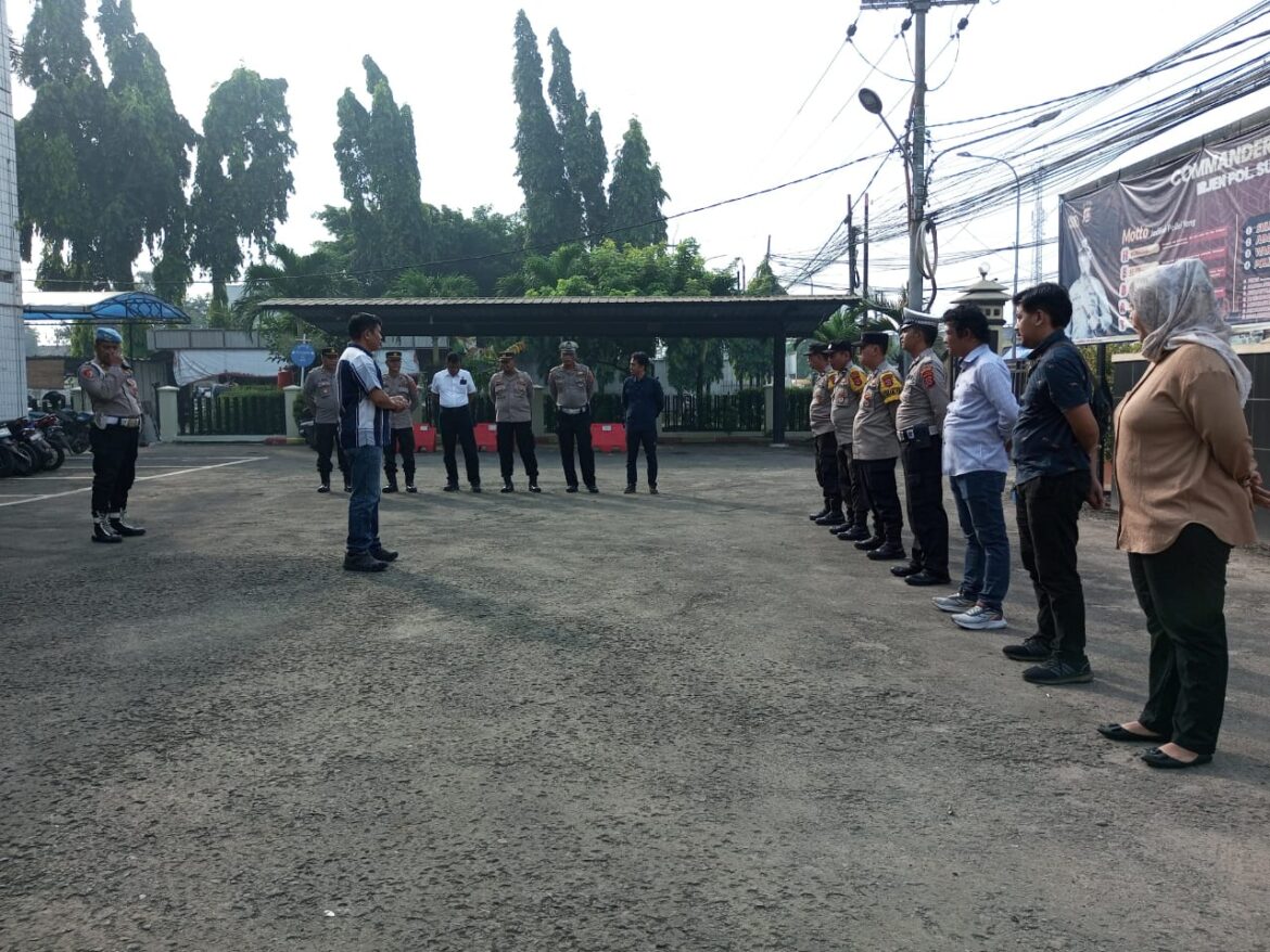 Personil Polsek Balaraja Melaksanakan Rutinitas Apel Pagi Antisipasi Guantibmas di Wilayah Kecamatan Sukamulya – Balaraja