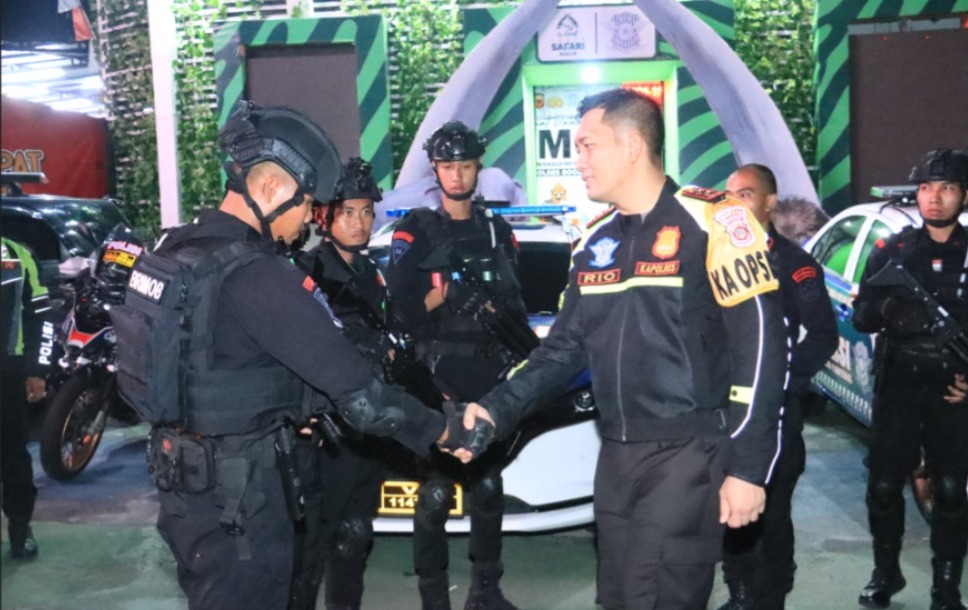 Komitmen Kapolres Bogor Dalam Meningkatkan Keamanan Serta Kenyamanan Bagi Warga Masyarakat Wilayah Kabupaten Bogor Dibantu Pasukan Brimob
