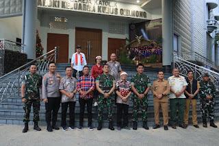 Kapolres Bogor Bersama Forkompinda Dan Personil Jajaran Lakukan Monitoring Serta Pengamanan Gereja Peringatan Ibadah Jumat Agung
