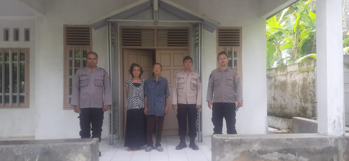 Berikan Rasa Nyaman, Polsek Lakbok Polres Ciamis Bersiaga di Gereja Panthekosta Sidaharja