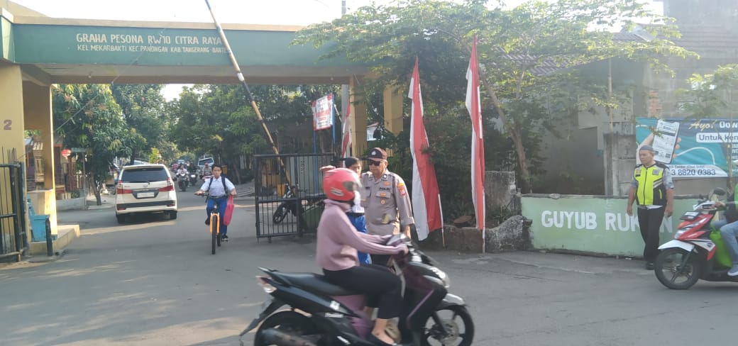 Wujudkan Pelayanan Prima Kepada Masyarakat Polsek Panongan Laksanakan Strong Point Gatur Lalin