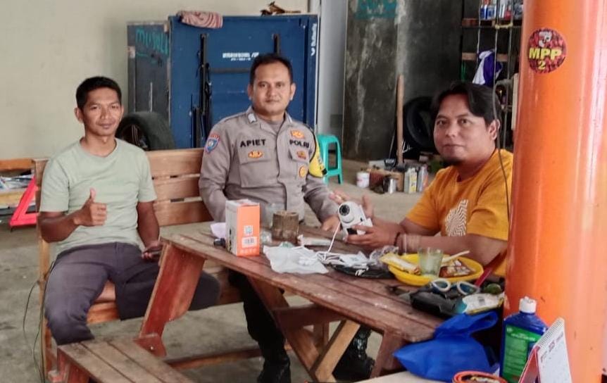 Bhabinkamtibmas Desa Nasol Laksanakan Sambang Warga, Wujud Kepedulian Polri Terhadap Kamtibmas di Tengah Masyarakat