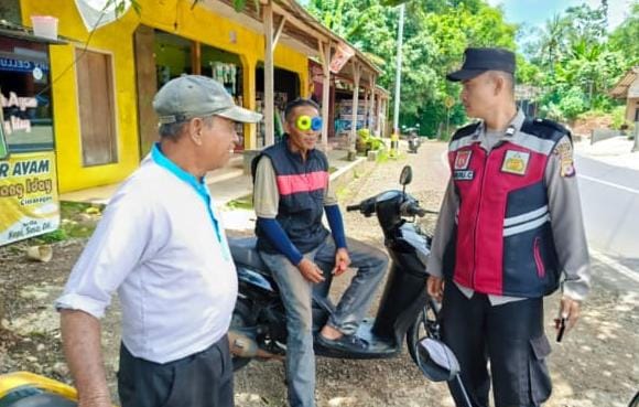 Cipkon Antisipasi Gangguan Kamtibmas, Polsek Cimaragas Patroli Dialogis ke Warga Cimaragas
