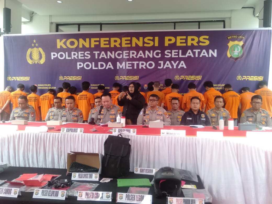 Pengungkapan Pencurian Kendaraan Bermotor Dengan Modus Menggunakan Senjata Api dan Kunci Letter T Serta Pengungkapan Kejahatan Jalanan Yang Meresahkan Masyarakat