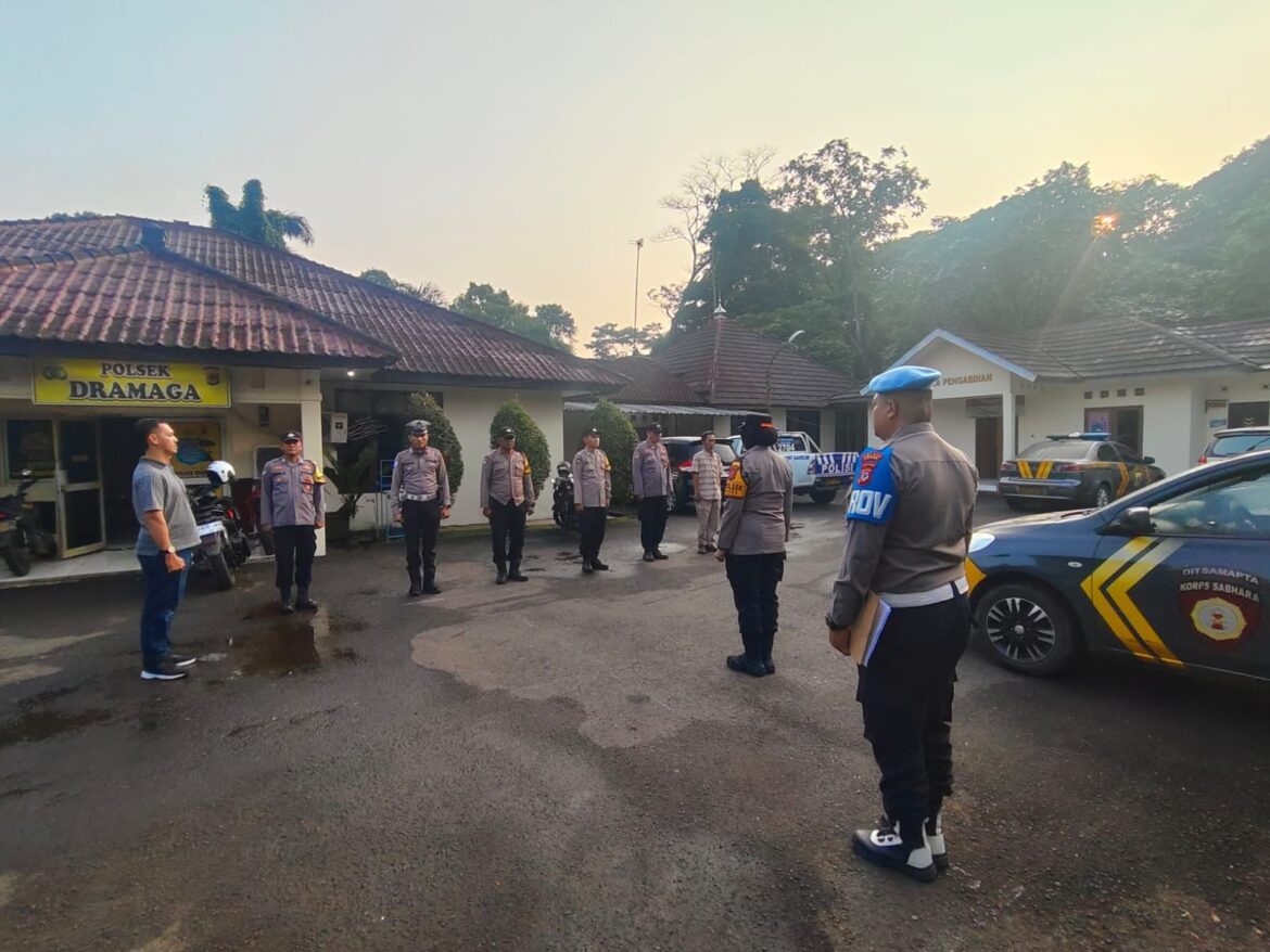 Kapolsek Dramaga Laksanakan Apel Siaga Dalam Rangka Antisipasi Mayday Hari Buruh Nasional 2025, Pastikan Wilayah Aman Kondusif Wujud Pelayanan Polri Untuk Masyarakat