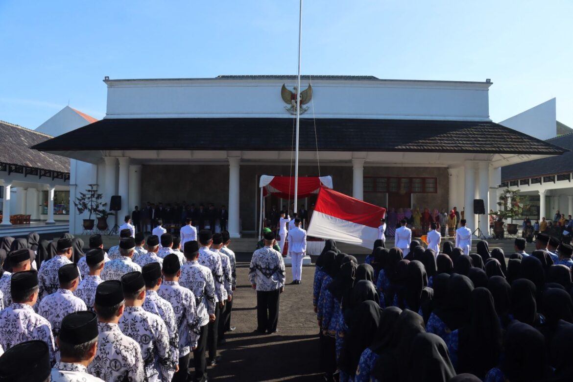 Peringati Hari Otonomi Daerah ke-29 dan Hardiknas 2025, Kabupaten Ciamis Gelar Upacara Meriah dan Penuh Makna