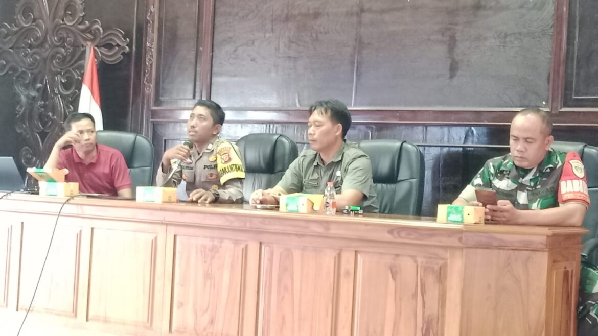 Polsek Lakbok Polres Ciamis Hadiri dan Awasi Sosialisasi Pendirian Tower BTS di Tambakreja