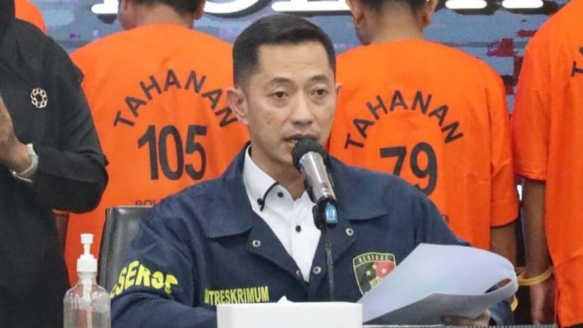 Tim Subdit III Jatanras Ditreskrimum Polda Banten berhasil menangkap tiga tersangka kasus perampasan yang mengaku sebagai debt collector