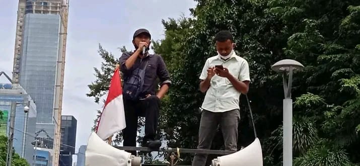 Gerakan Pemuda Jakarta dan Persatuan Tarbiyah Islamiah Mendatangi Polres Metro Jakarta Timur