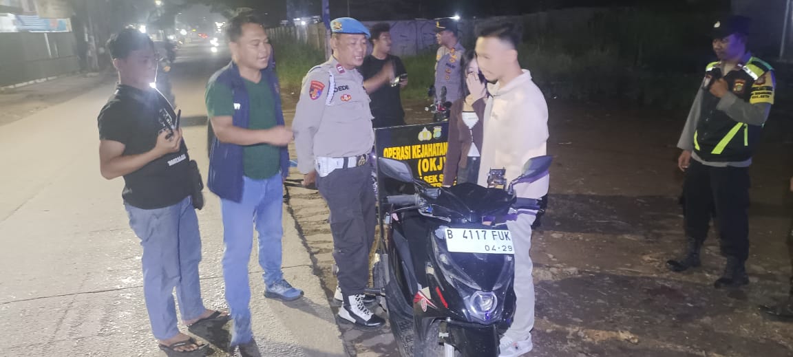 Jelang Libur Panjang” Polsek Setu Kembali Gelar Apel Operasi Kejahatan Jalanan Dan Patroli Biru Guna persempit Ruang pelaku Kriminal