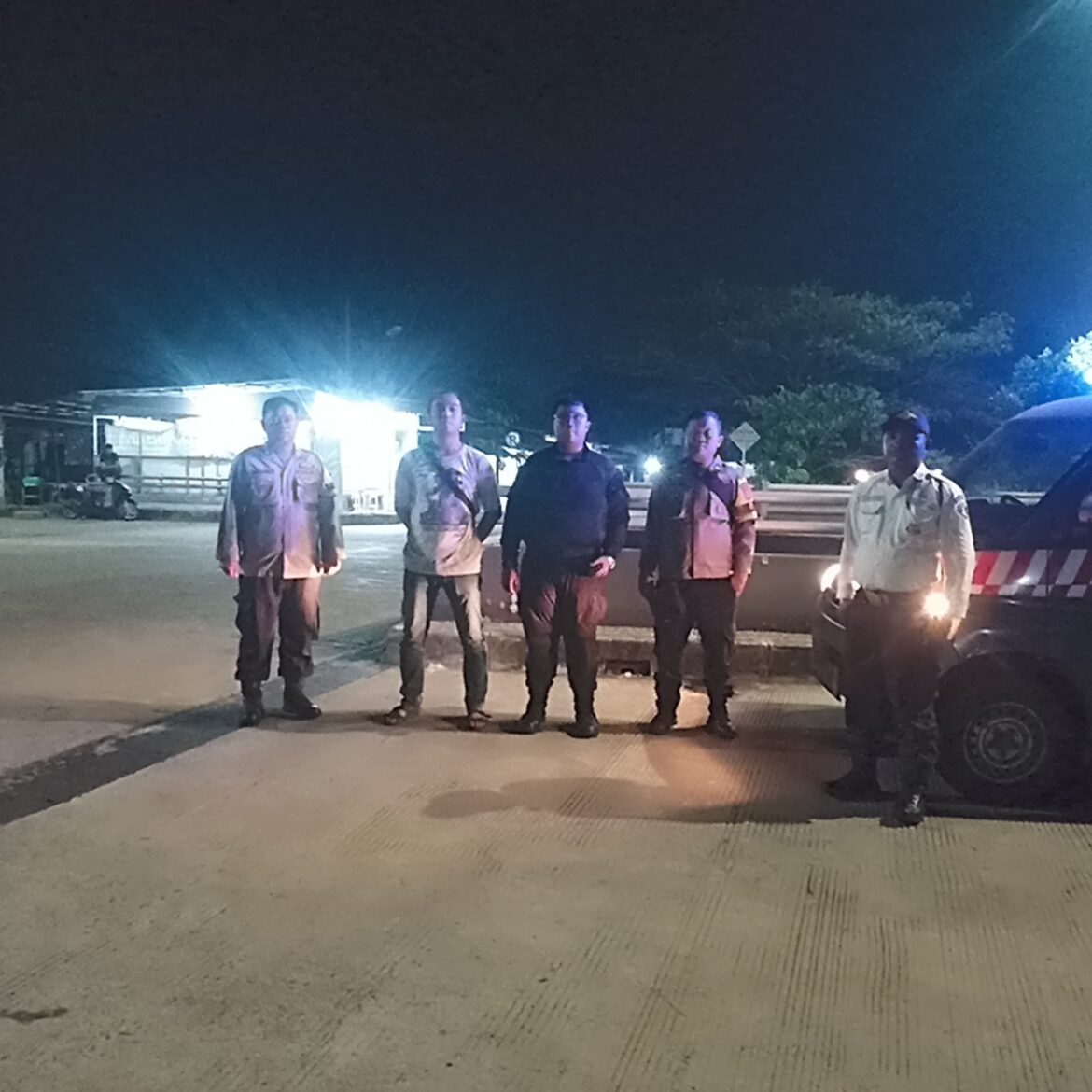 Laksanakan Giat Patroli Rutin Pada Malam Hari Personil Polsek Pasar Kemis Jaga Situasi Kamtibmas