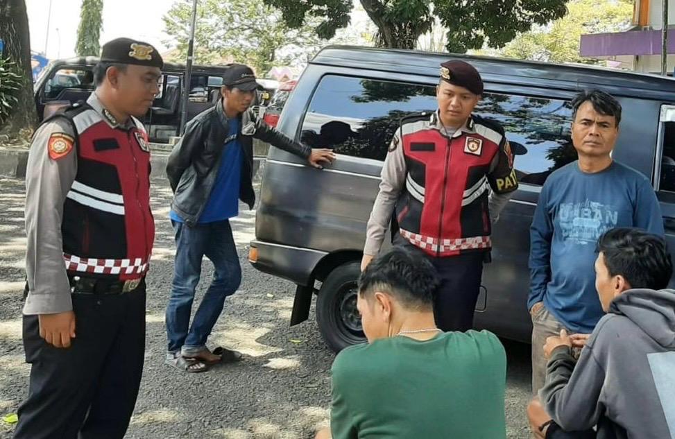 Berantas Aksi Premanisme, Sat Samapta Polres Ciamis Turun ke Jalan Awasi Area Terminal