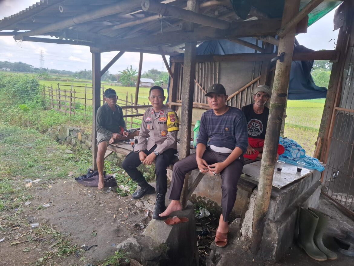 Bhabinkamtibmas Polsek Balaraja Melaksanakan Sambang & Poliran (Polisi Peduli Pengangguran) Guna Antisipasi Kamtibmas di Wilayah
