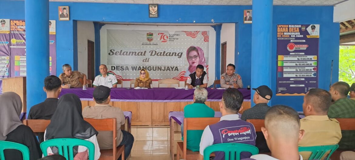 Polsek Cisaga Ikuti Musdes Pembentukan Koperasi Merah Putih di Desa Wangunjaya