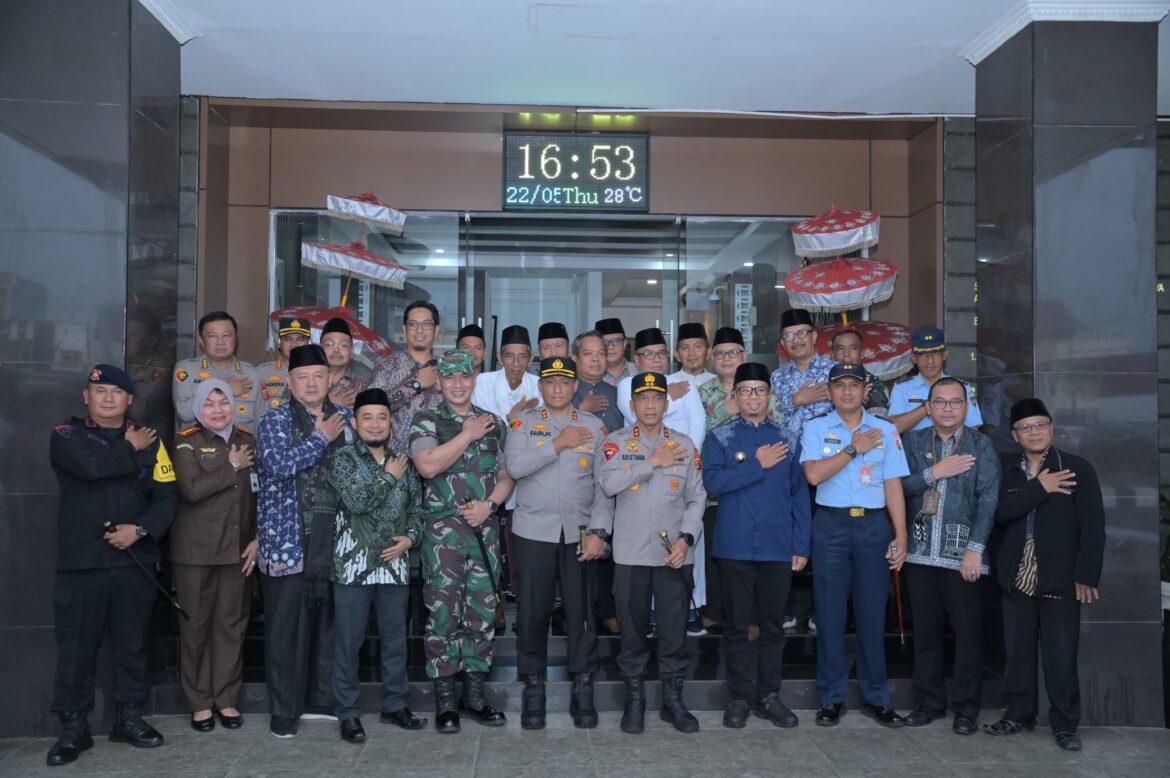 Kapolda Jawa Barat Tekankan Optimalisasi Pelayanan Masyarakat Saat Kunker ke Polres Tasikmalaya Kota