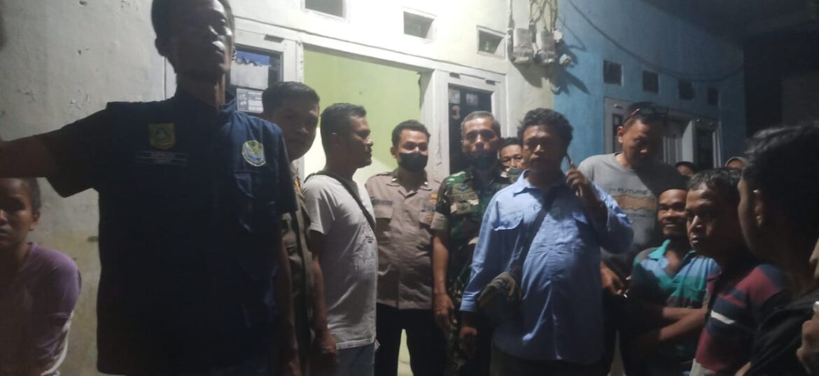 Bhabinkamtibmas Polsek Parungpanjang Sambang Warga dan Beri Imbauan Kamtibmas di Desa Cikuda