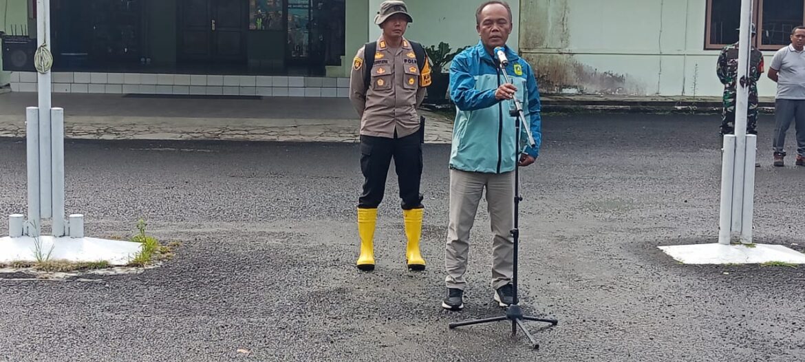 Kapolsek Nanggung Bersama Manager CSR PT Antam Pimpin Apel Pagi, Tekankan Kegiatan Dalam Menjalankan Operasi Rutin Gabungan