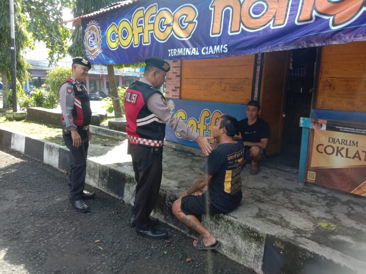 Berantas Aksi Premanisme, Sat Samapta Polres Ciamis Turun ke Jalan Datangi Supir Angkot