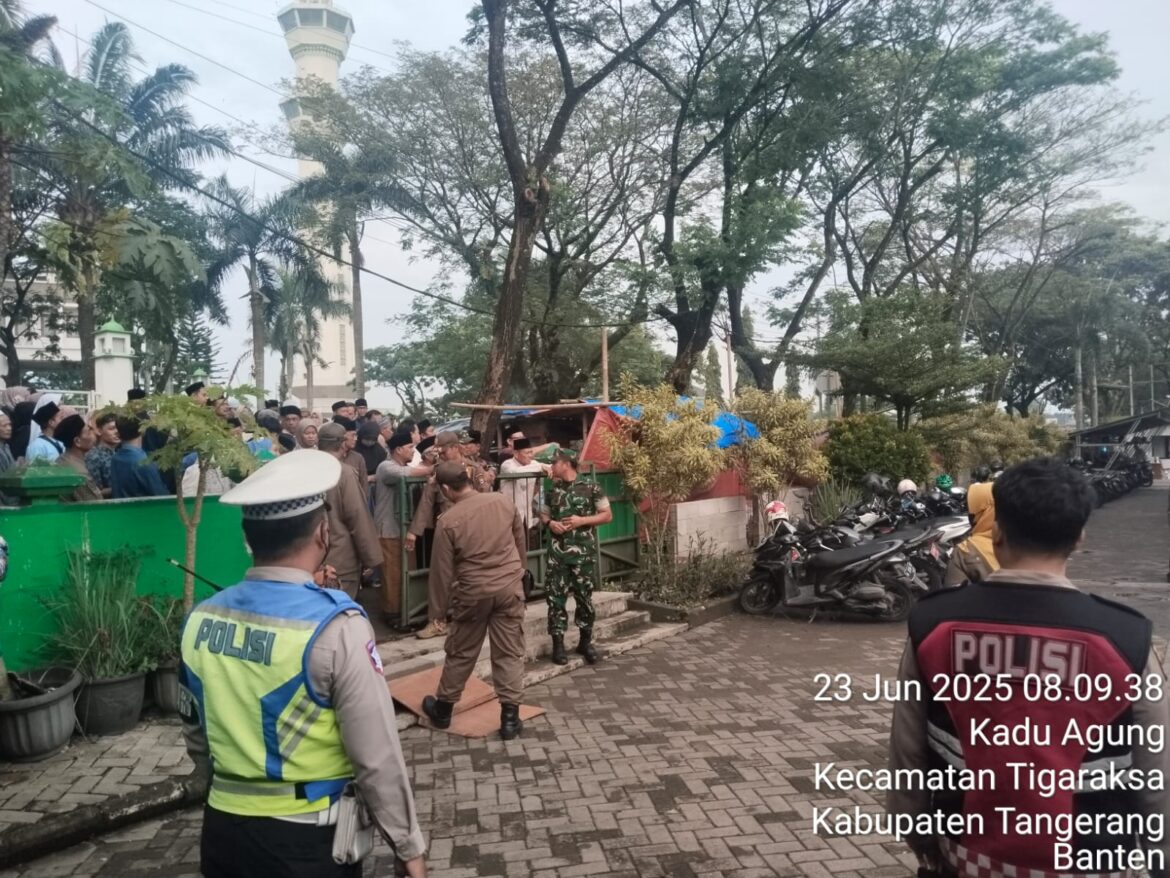 Satlantas Polresta Tangerang Amankan Arus Lalu Lintas Kepulangan Jemaah Haji di Kemenag Kabupaten Tangerang