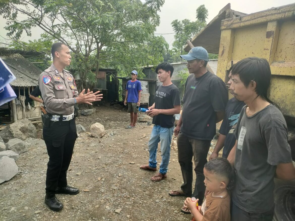 Sosialisasi Bahaya ODOL di Pangkalan Truk Jalan Raya Kutruk, Jamben Tangerang