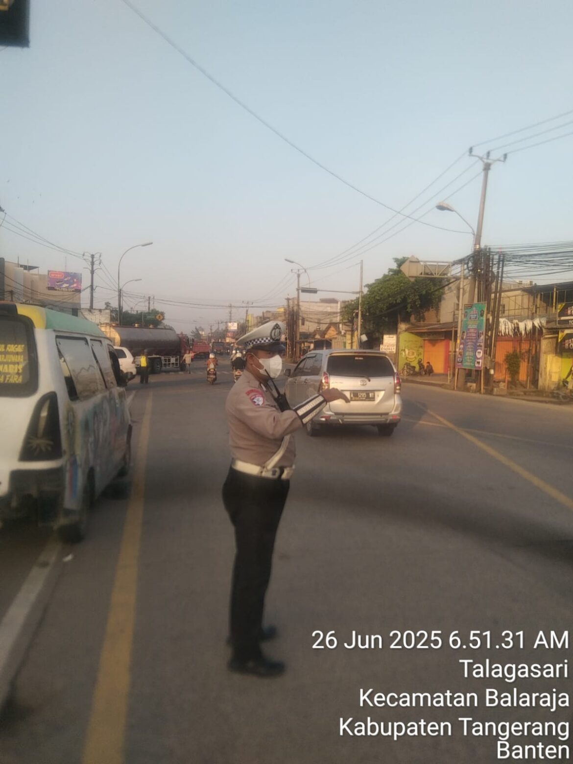 Satlantas Polresta Tangerang Aktif Kawal Arus Pagi di Titik Kepadatan