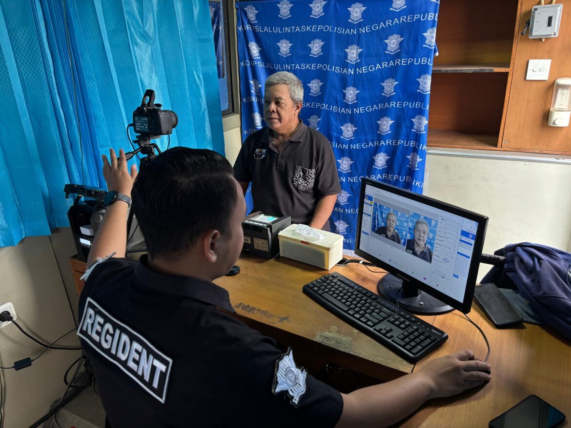 Satlantas Polresta Tangerang Hadirkan SIMLING PALAWIJA di Puri Jaya Pasarkemis, Permudah Warga Urus SIM