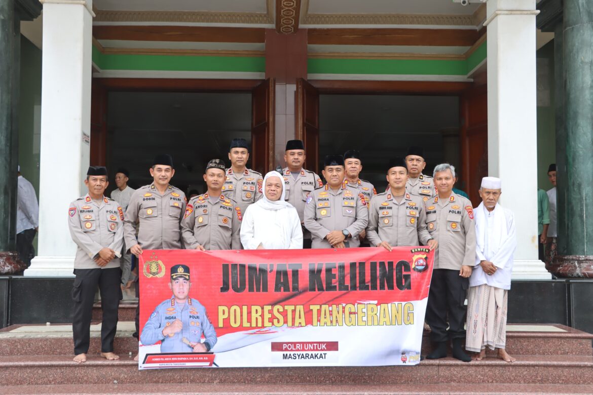 Sowan ke Abah Entoh Cilongok, Kapolresta Tangerang Diberi Hadiah Tasbih