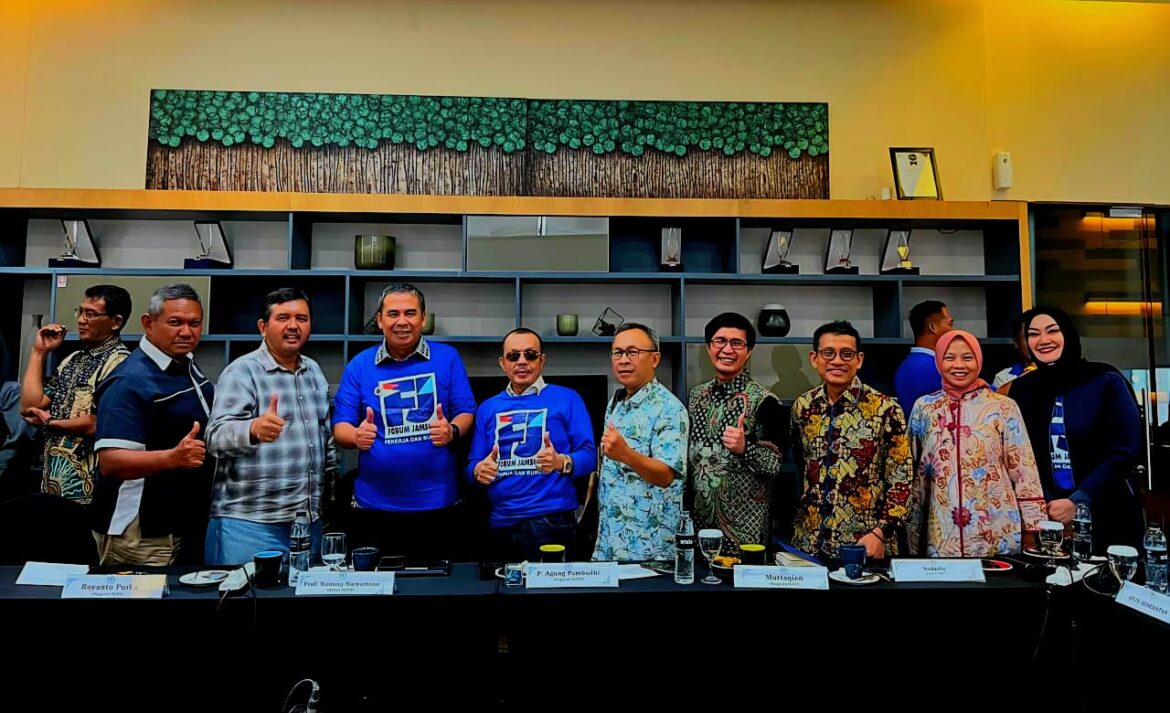 Blusukan Wapres Gibran ke Pasar dan Sawah di Kritik Forum Jamsos Rakyat Butuh 19 Juta Lapangan Kerja