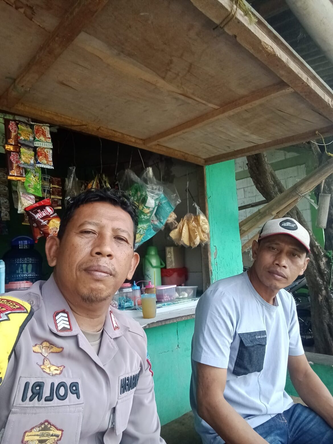 Polisi Peduli Pengangguran, Bhabinkamtibmas Polsek Kronjo Turun Tangan berikan Motivasi di Desa Pagedangan Ilir