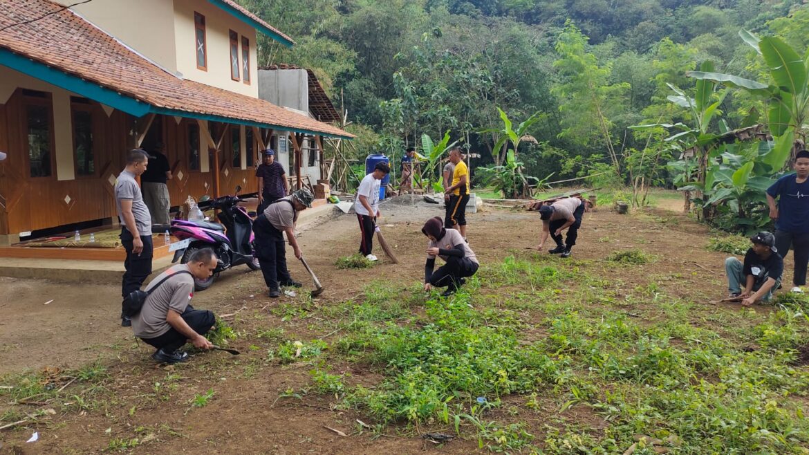 Polsek Kawali Wujudkan “POLISI BAIK” Kedekatan Polri Dengan Masyarakat