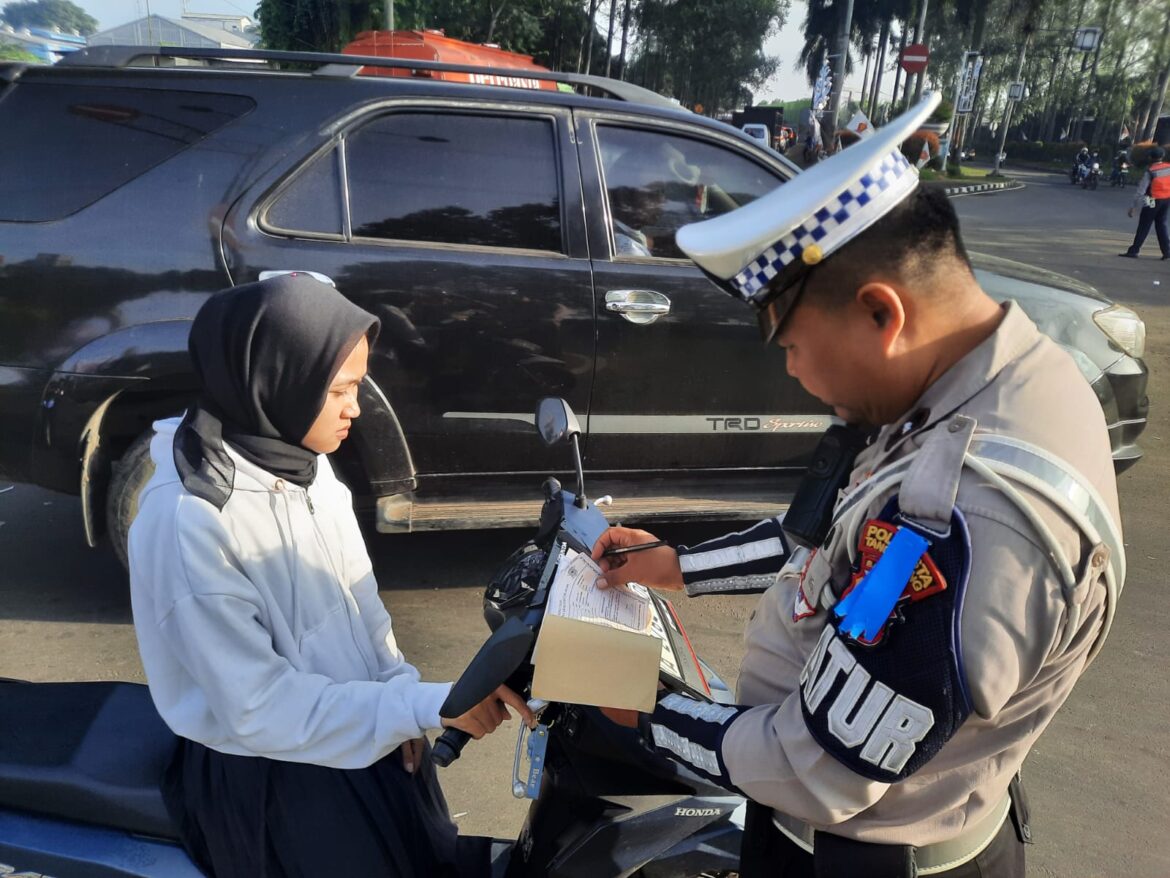 Abaikan Safety Belt, Puluhan Pengendara Kena Tindak Operasi Patuh Maung Polresta Tangerang