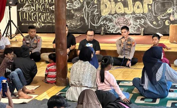 Polres Ciamis Dukung Pendidikan Inklusif, Hadiri Hari Lahir ke-3 Sekolah Alternatif Anak Jalanan