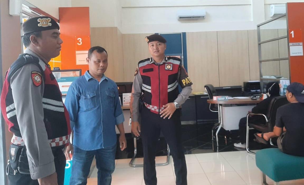 Sat Samapta Polres Ciamis Patroli Kamtibmas ke Obvit, Kali Ini Bank BNI Ciamis Jadi Sasaran