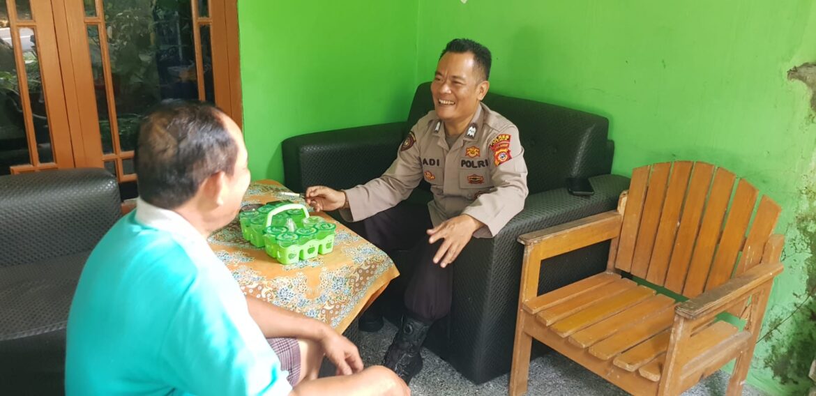 Polri Dekat dengan Warga, Polsek Cimaragas Terus Perkuat Keamanan Lewat Sambang Kamtibmas di Desa Cidolog