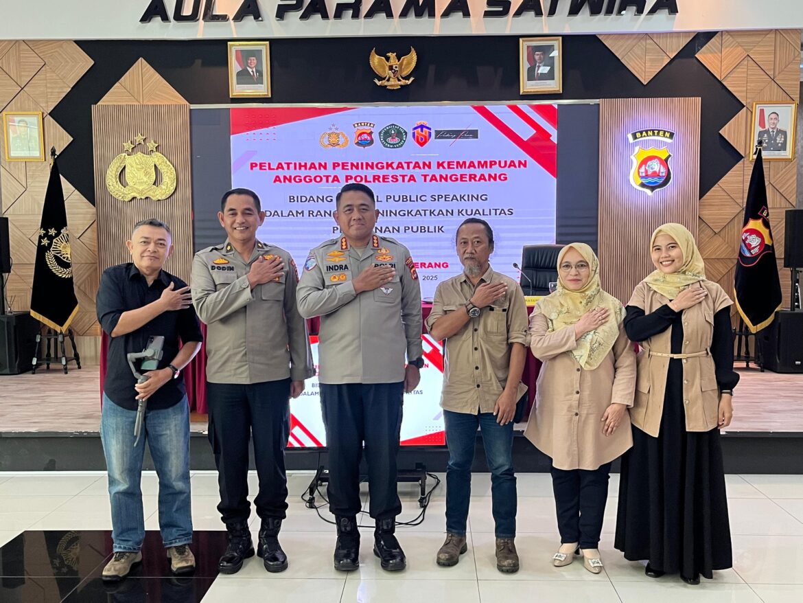 Tingkatkan Pelayanan, Polresta Tangerang Latih Anggota Keterampilan Public Speaking