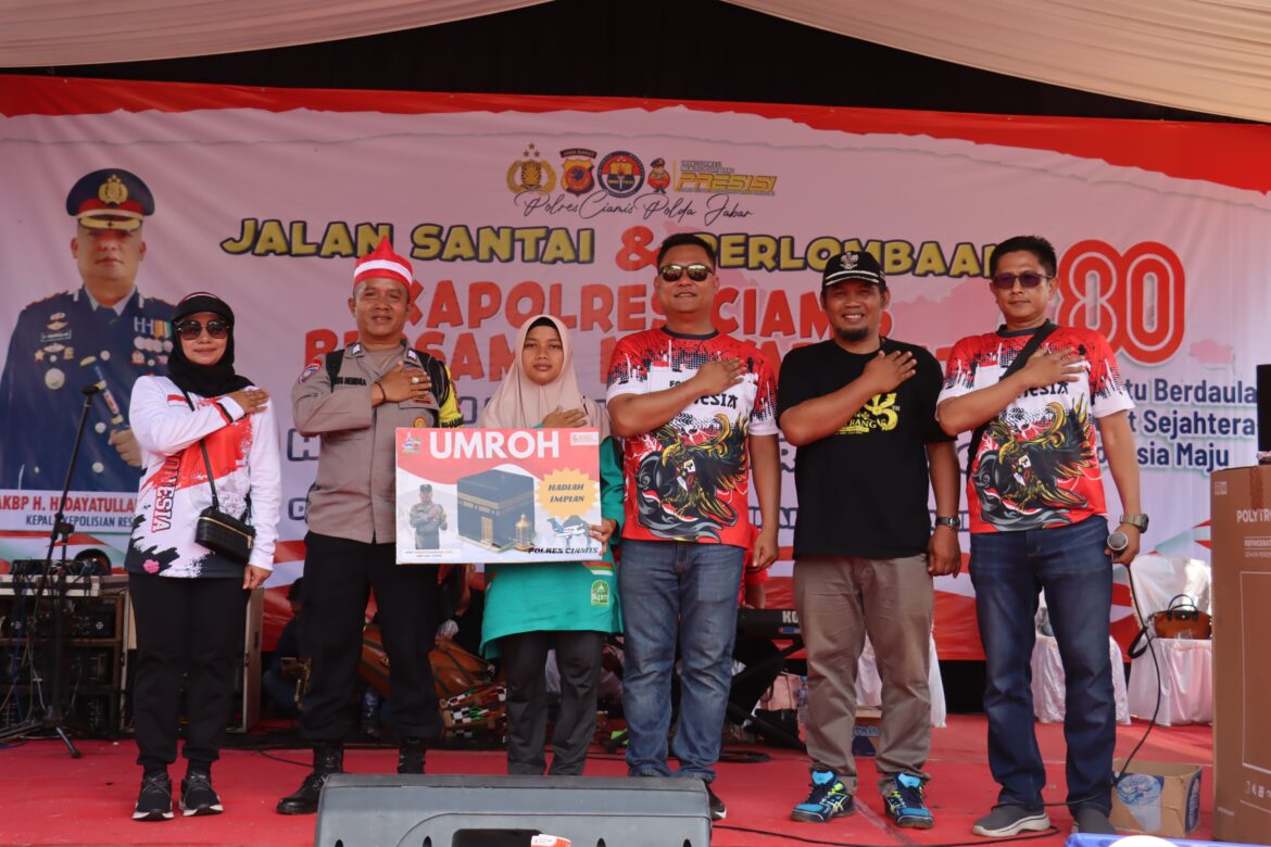 Jalan Santai dan Lomba Rayakan HUT RI ke-80, Kapolres Ciamis Apresiasi Warga Desa Jalatrang