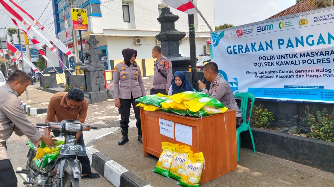 Stabilkan Harga Pangan, Polres Ciamis Gelar Gerakan Pangan Murah di Kawali