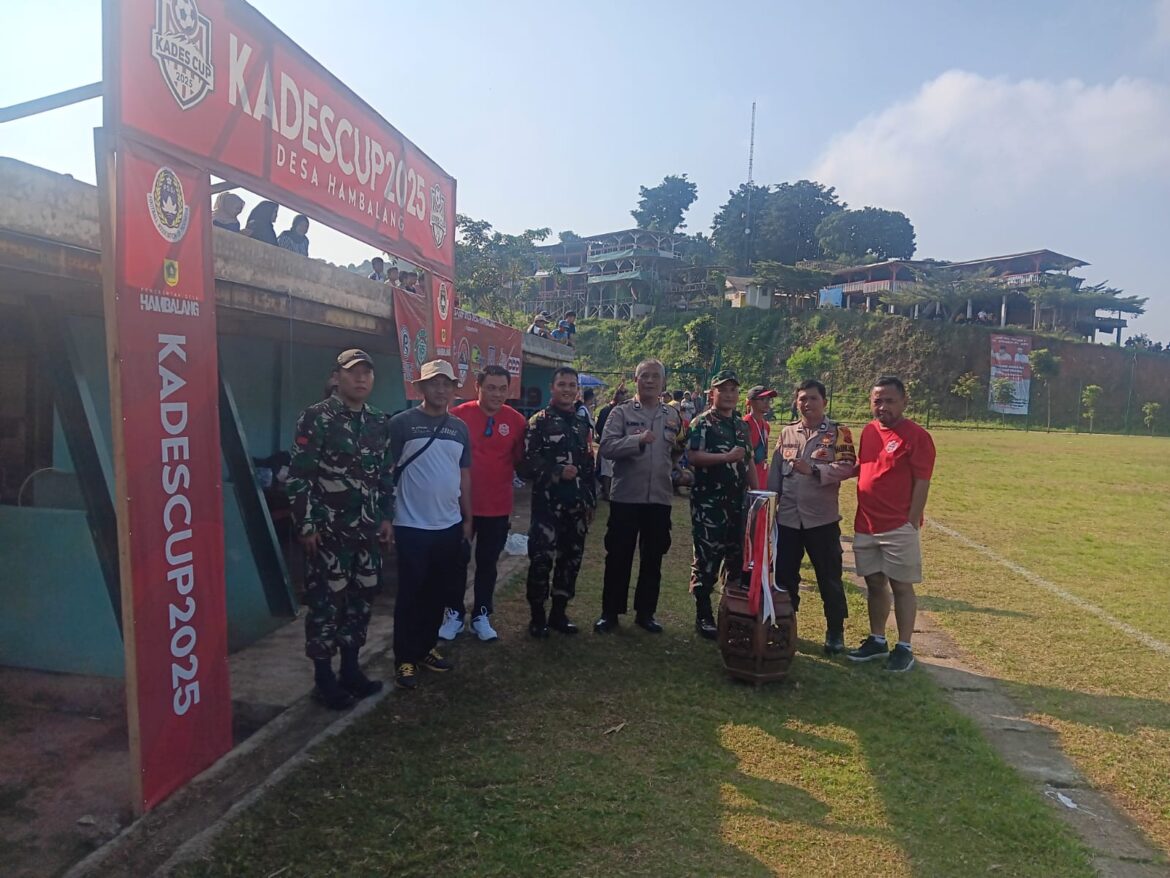 Aiptu Hambali Lakukan Pengamanan Final Sepak Bola Kades Cup di Desa Hambalang