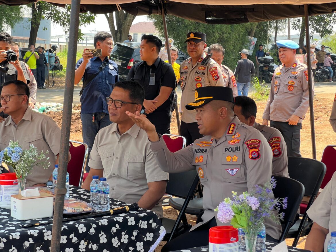 Aslog Kapolri Tinjau Langsung Lahan Penanaman Jagung di Tangerang