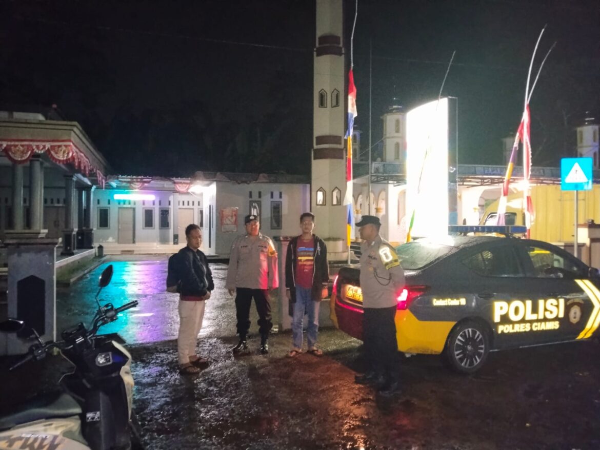Perkuat Keamanan Wilayah, Polsek Kawali Gencarkan Patroli Biru