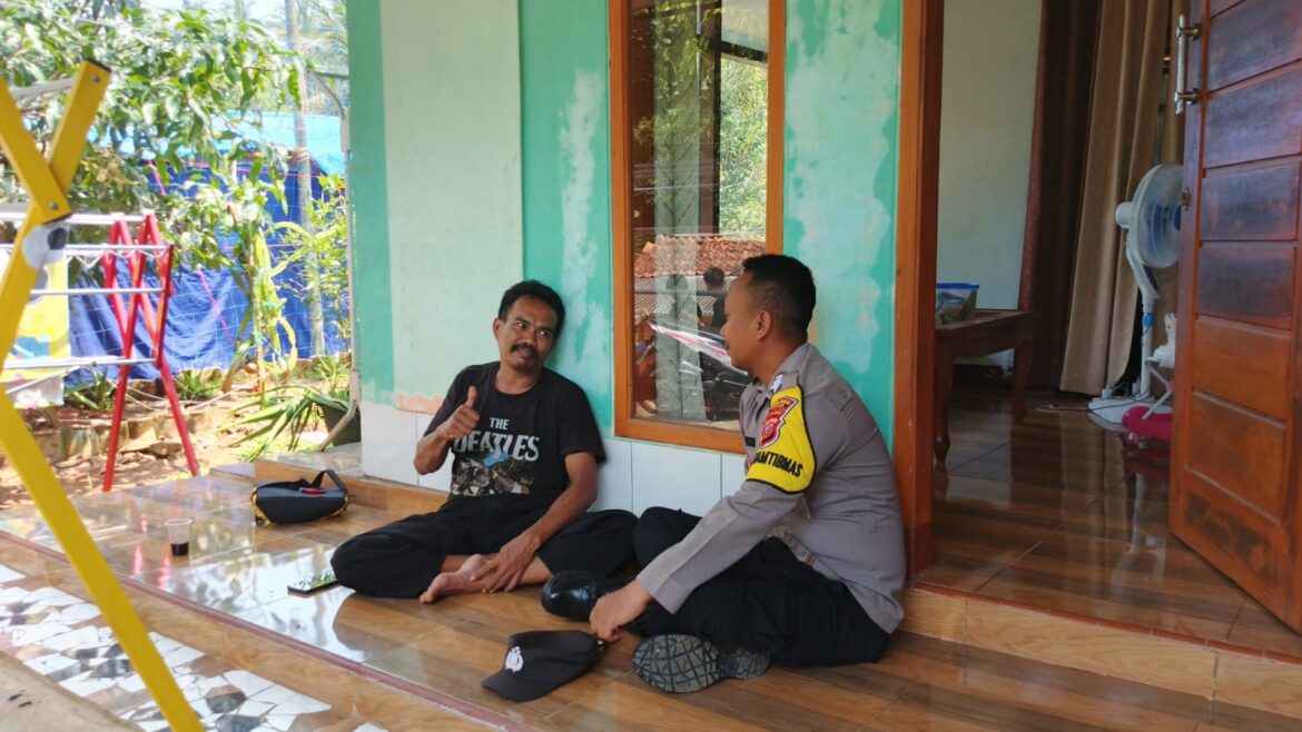 Perkuat Sinergitas, Polsek Sukadana Polres Ciamis Koorkom Bareng Masyarakat di Dusun Ciliat