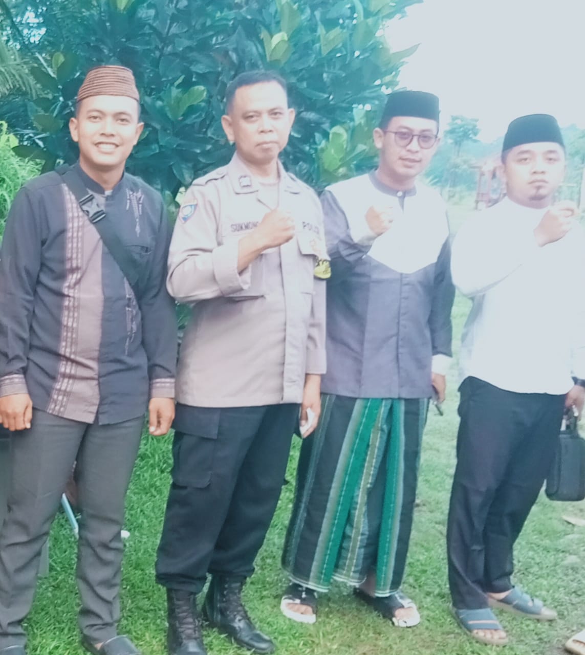 Bhabinkamtibmas Sambang Warga Jalin Kedekatan dengan Masyarakat