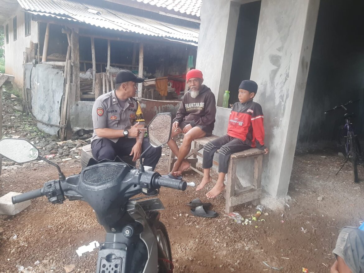 Perkuat Sinergitas, Polsek Cikoneng Polres Ciamis Koorkom ke Warga Bojonggaok Desa Gunungcupu