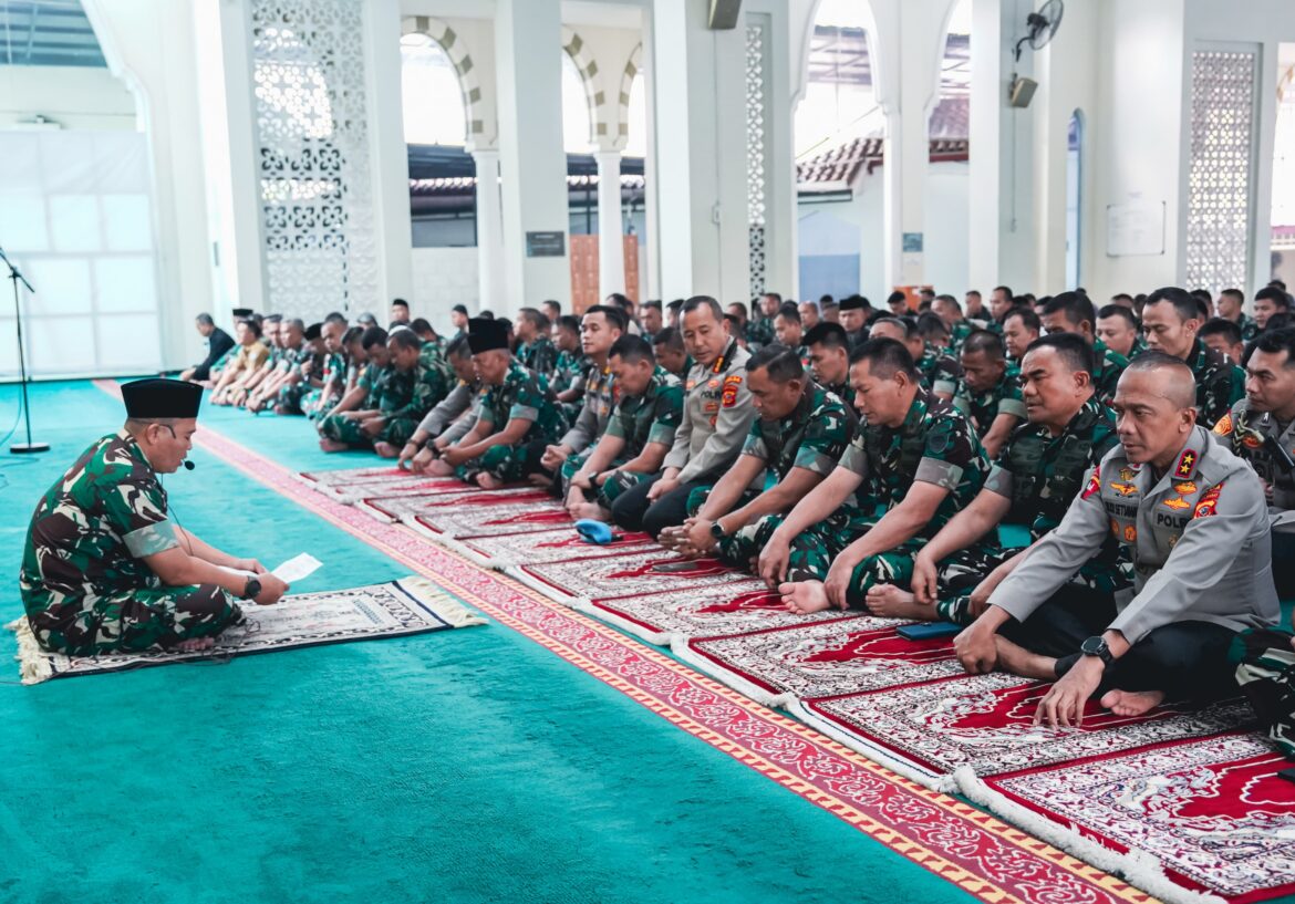 Sholat Ghaib, Kapolda Jabar dan Pangdam III/Siliwangi Doa Bersama untuk Keselamatan Jawa Barat
